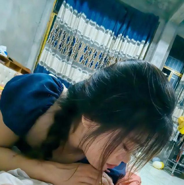 美女揉小豆豆呻吟视频