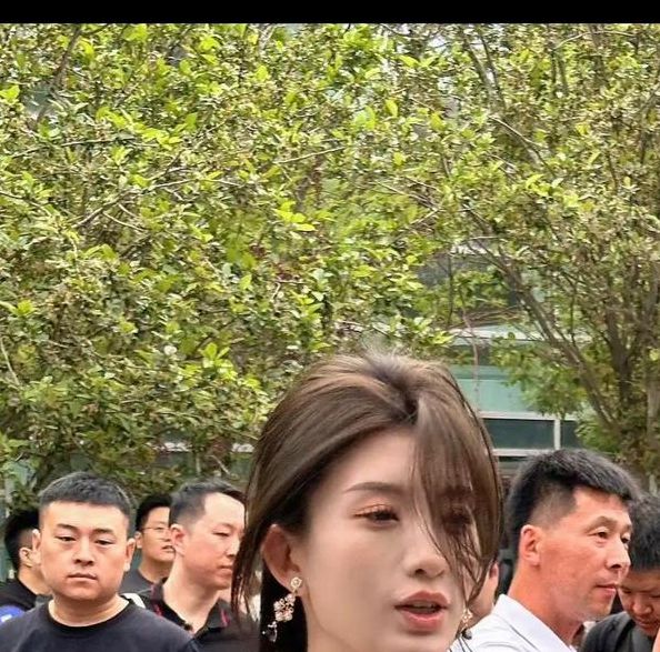 四川女主播直播户外